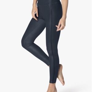 Beyond Yoga pearlized Navy Leggings